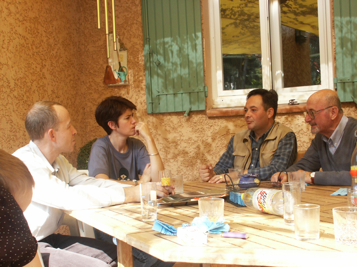 2003-10 9-6ans famille 006.jpg - DCF 1.0